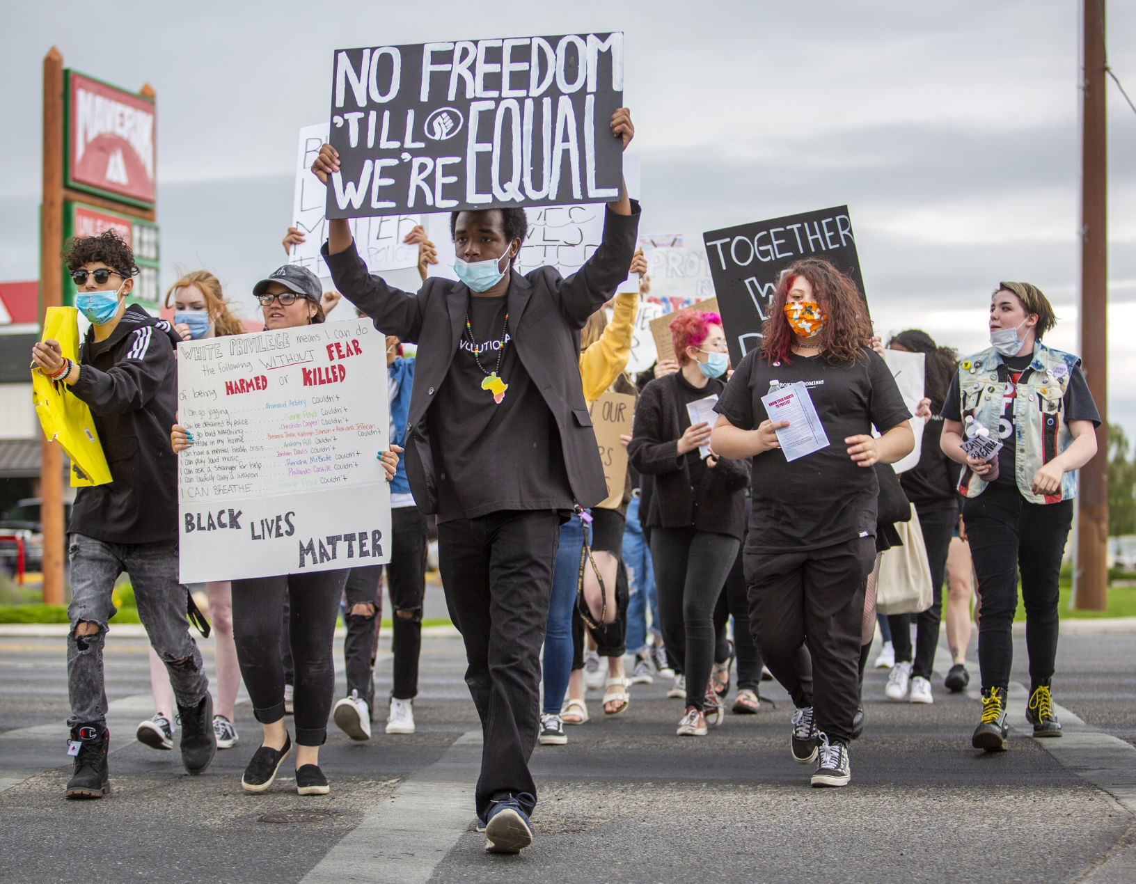 Citizens gather to protest police brutality